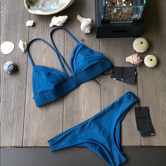 Hurley bikini - Picture 2 of 6